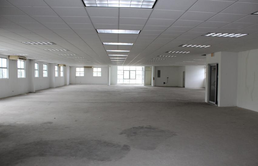 Harris Court, Warrens Industrial Park, St. Michael, Barbados H.V